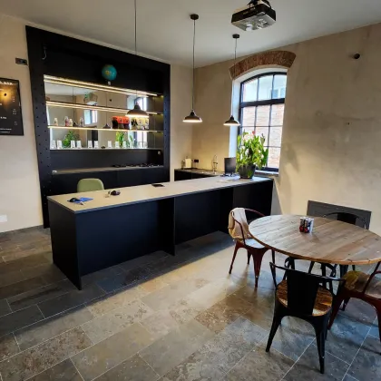Modernes (Großraum-) Büro im LOFT-Stil mit großzügigem Parkplatz-Areal - Bild 2