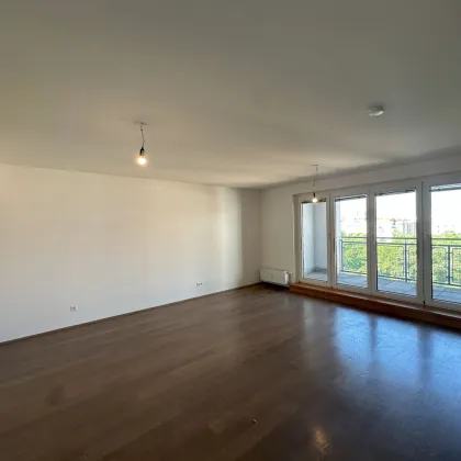 Großzügige Dachgeschoß-Maisonette mit Fernblick, 2 Loggias, Balkon und Sauna - Nähe U-Bahn U4. - Bild 3