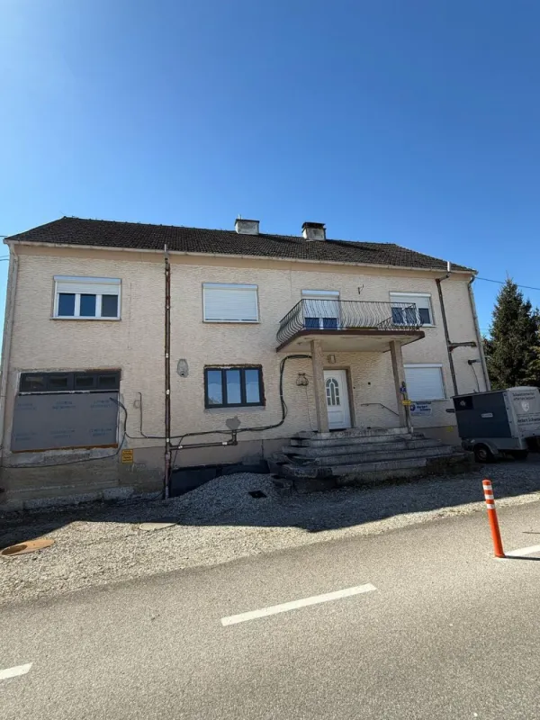 ***OffENES BIETERVERFAHREN*** Vielfältiges Mehrfamilienhaus in Gunskirchen: Renovierungsbedürftig, viel Potenzial! - Bild 1