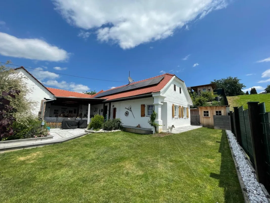 Antikes Bauernhaus im mediterranen Landhausstil top saniert – Verwirklichen Sie Ihren Traum vom Leben mit Tradition und dem Lebenskomfort der Moderne! - Bild 1