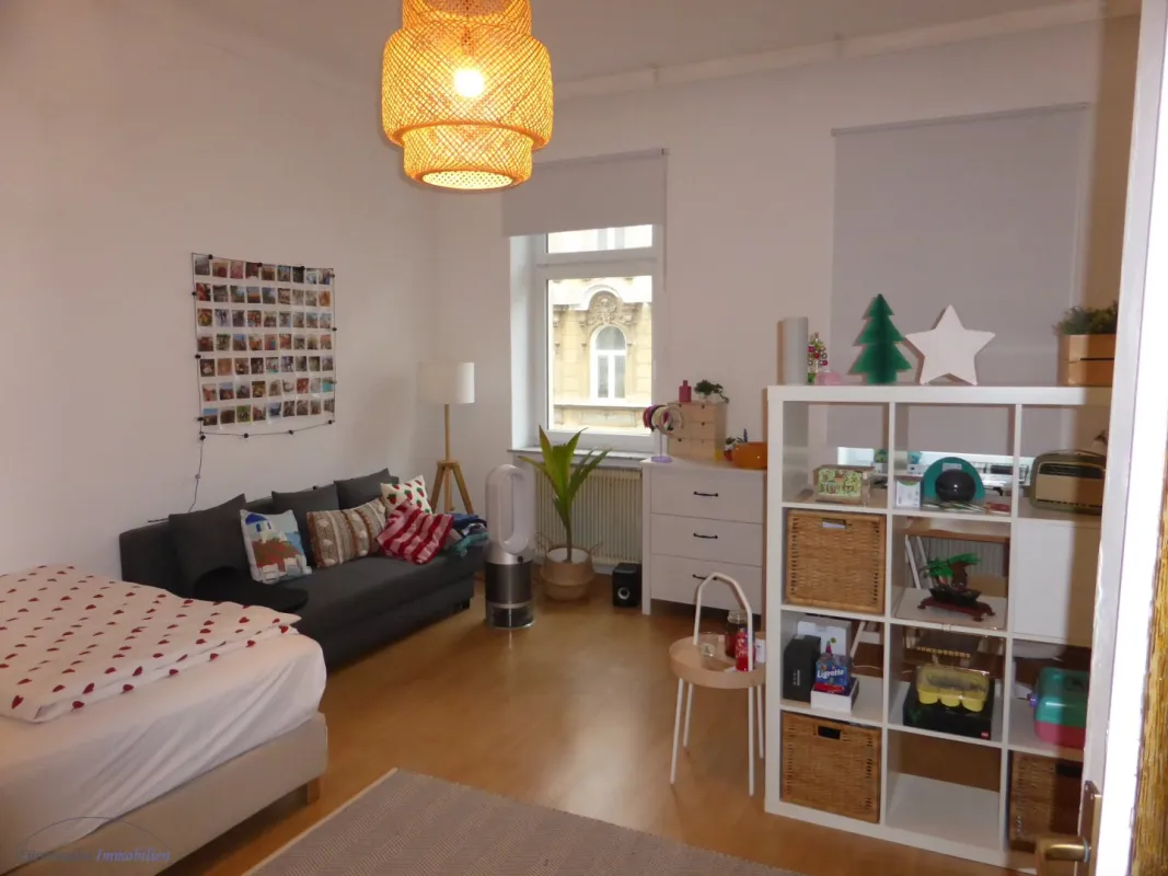 KAUF WIEN 7. BEZIRK - Kandlgasse 48: Große 83 m² 3 Zimmer-Altbau-Wohnung - !!! SANIERT !!! - Bild 1
