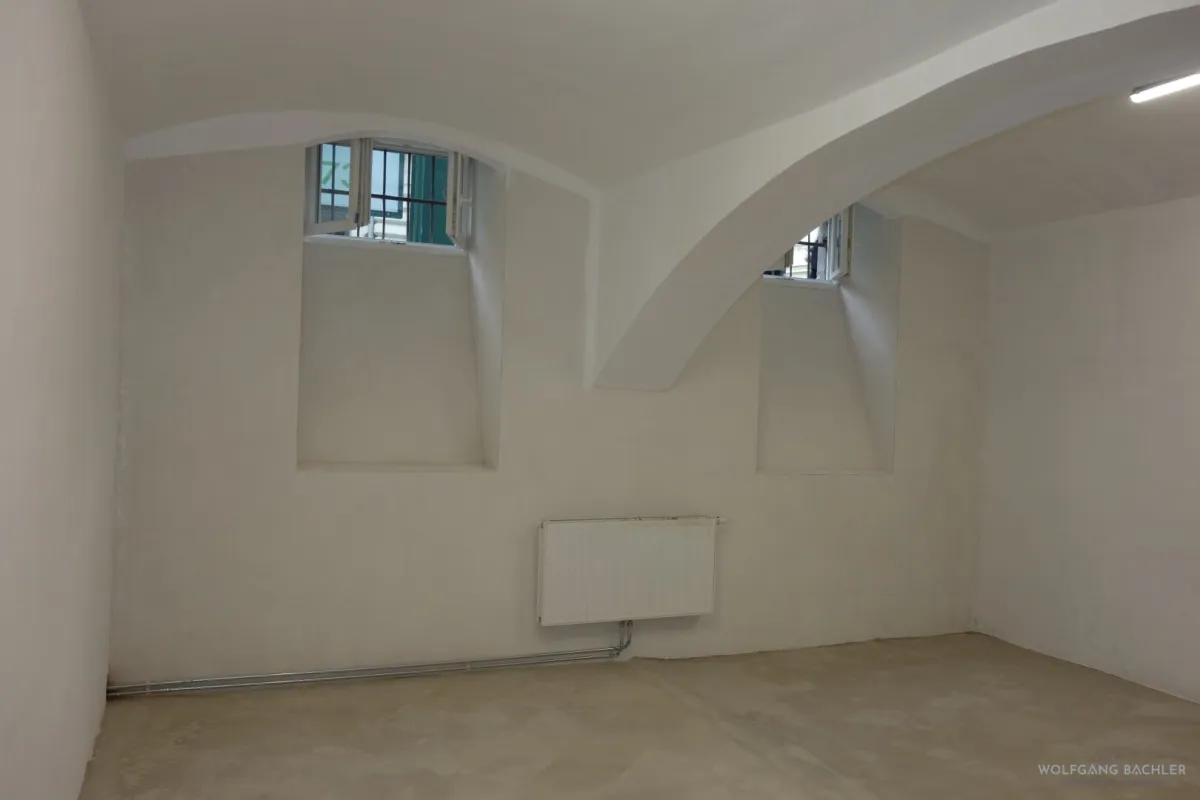 Effizientes Gewerbe-Lager in zentraler Lage - 133m² modernisiert für nur 840€/Monat Pauschal inkl. BK - Bild 1