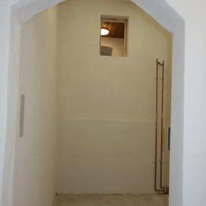 Effizientes Gewerbe-Lager in zentraler Lage - 133m² modernisiert für nur 840€/Monat Pauschal inkl. BK - Bild 3