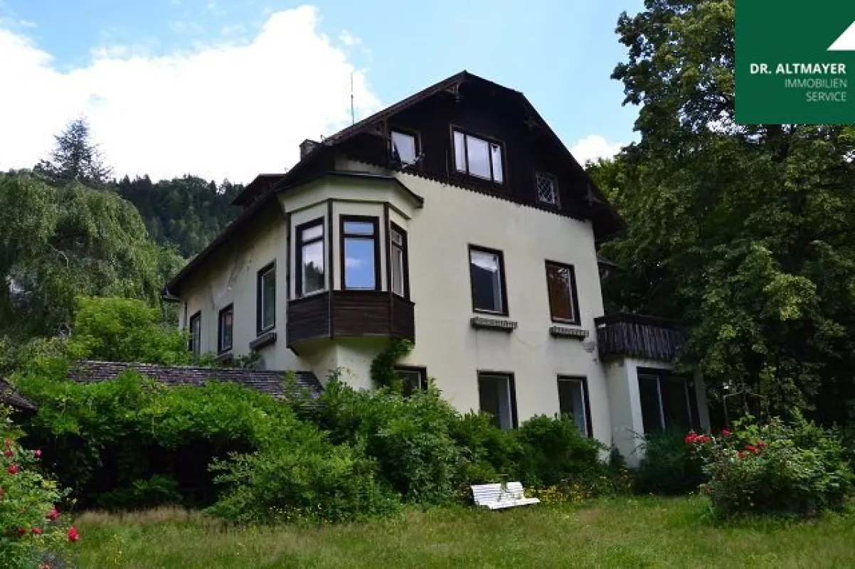 Mehrfamilien-Landhaus im Gegendtaler  Seen und Skigebiet - Bild 1