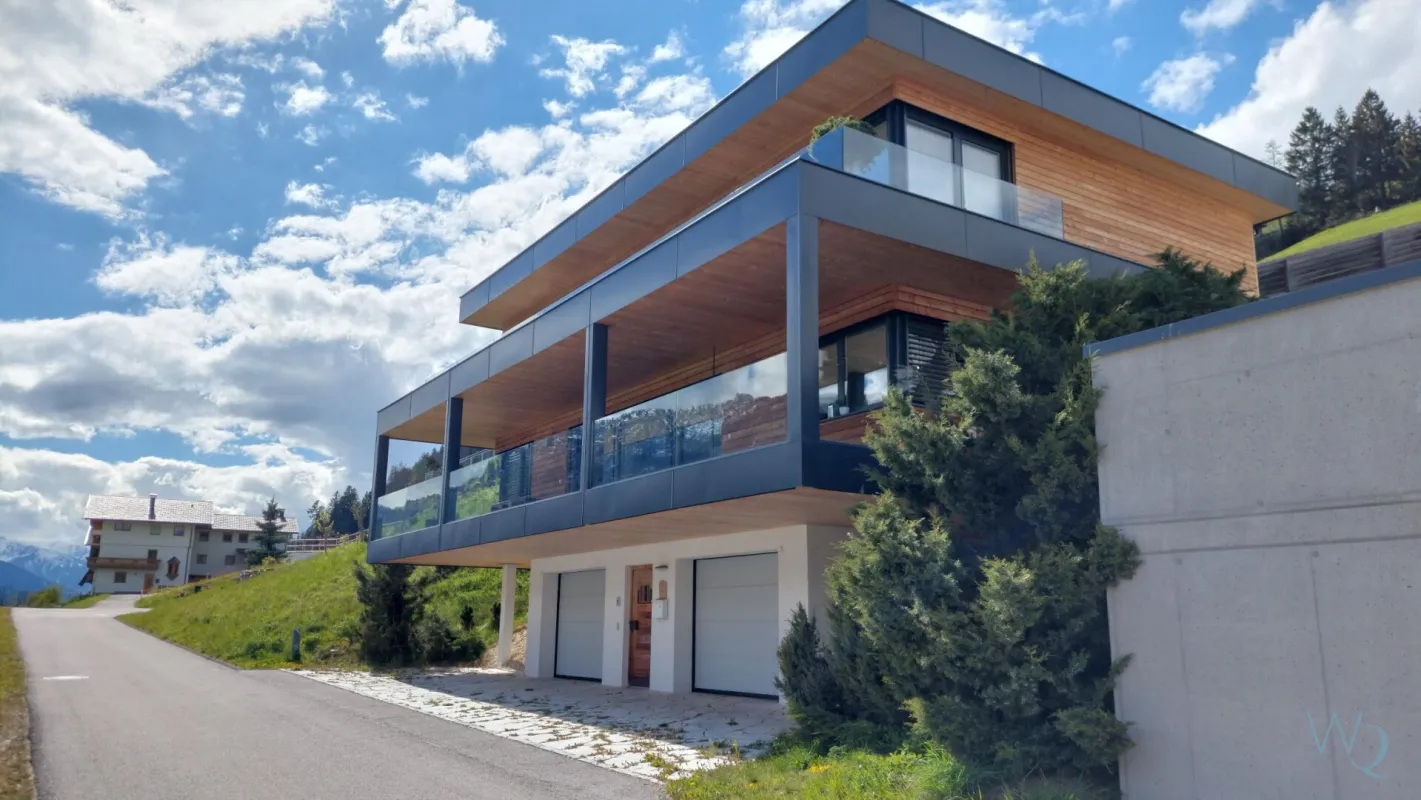 Atemberaubendes Bergpanorama- Einfamilienhaus in den sonnigen Bergen Osttirols nahe Lienz - Bild 1