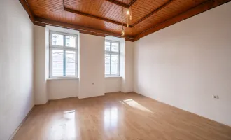 ++Q16++ sanierungsbedürftige 2-Zimmer Altbauwohnung in guter Lage