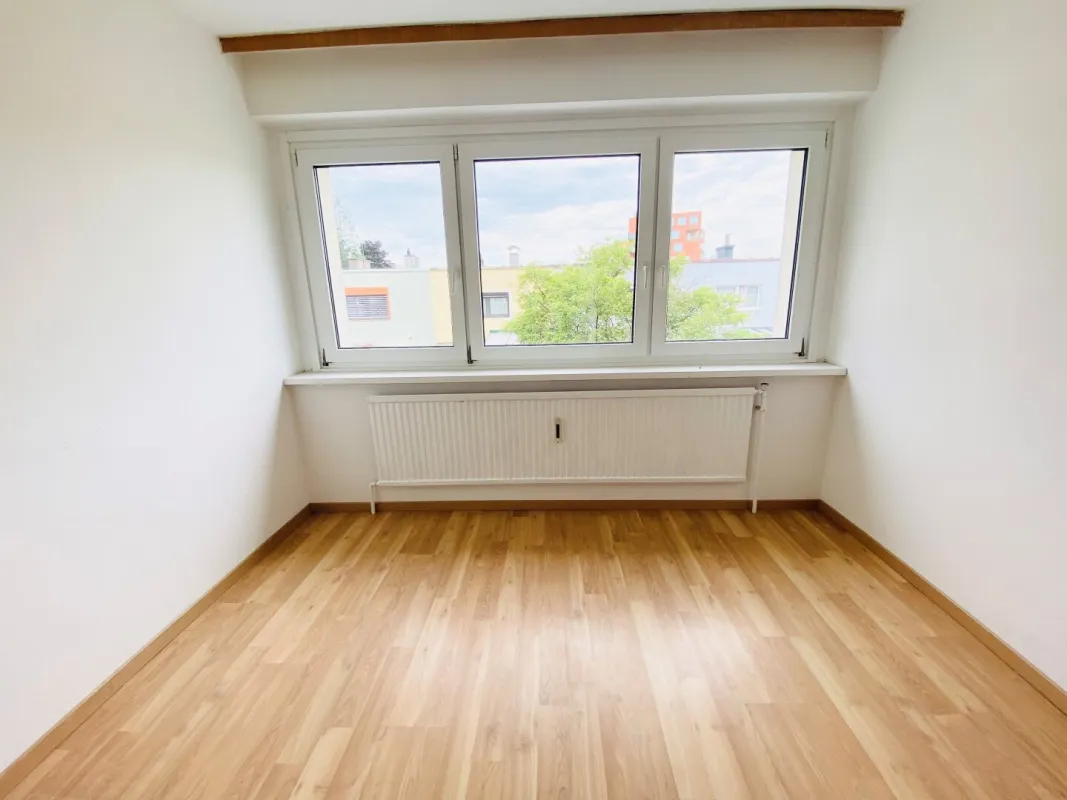 PROVISIONSFREI VOM EIGENTÜMER! HELLE UND RUHIGE 3-ZIMMER-WOHNUNG MIT OPTIMALEM GRUNDRISS! - Bild 1