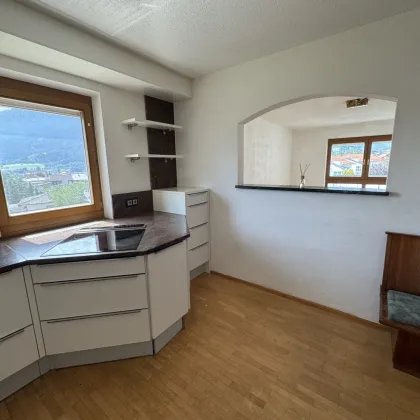 Sonnige 4-Zimmer-Wohnung im Dachgeschoss mit großem Balkon nur € 369.000.- inklusive Tiefgarage ! - Bild 3
