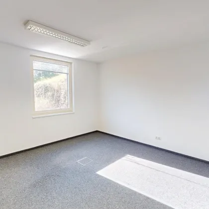 Attraktive Gewerbefläche in Graz-Straßgang mit ca. 138 m² Nutzfläche – Ihr Erfolgsstandort! Gleich Termin vereinbaren und begeistern lassen! - Bild 2
