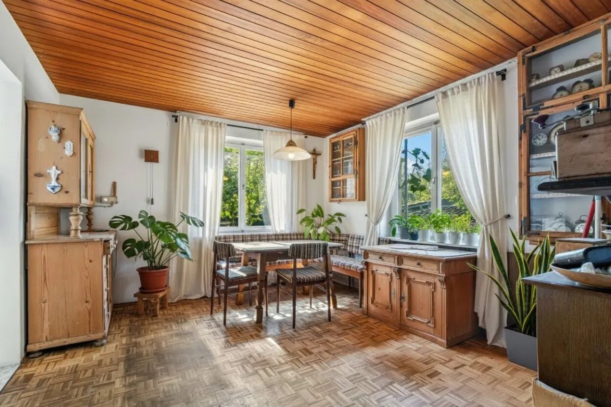 Charmantes Einfamilienhaus in Wolfurt mit großem Garten und Potential - auch als Mehrfamilienhaus geeignet - Bild 1