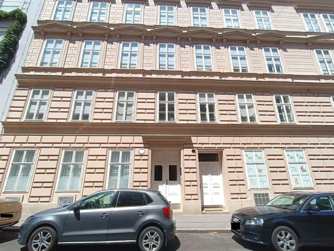 Bürofläche mit rund 60 m² im Erdgeschoss! Klimatisiert! Serverraum! Nähe U4 Roßauer Lände  & Liechtensteinpark! - Bild 1