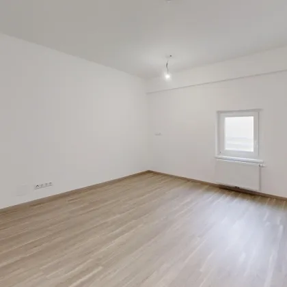 Mietwohnung mit zwei Schlafzimmer ++ NEU SANIERT ++ ca. 84,57 m² - Bild 2