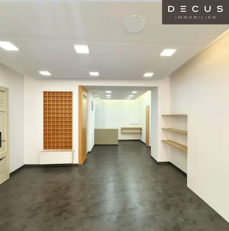 | ATTRAKTIVES GESCHÄFTSLOKAL IN PROMINENTER EINKAUFSSTRASSE | ca. 55m² NUTZFLÄCHE | SEHR GUTE LAGE | INNENSTADT - Bild 1