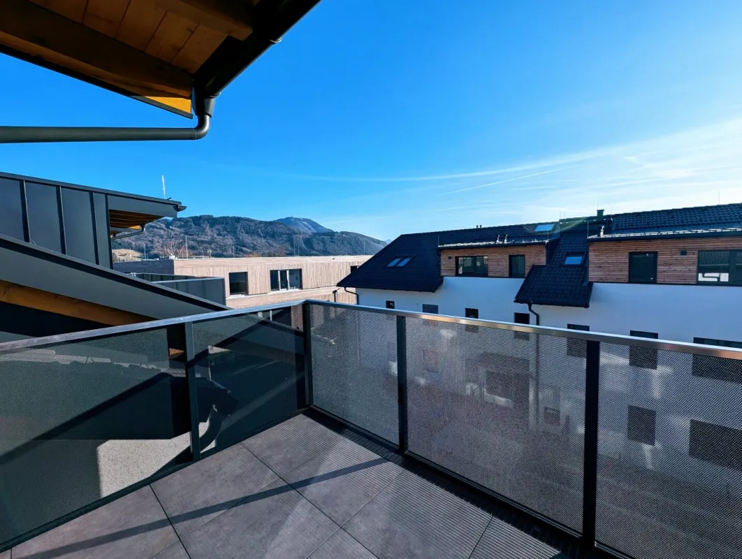 Dachgeschoß-Traum - Charmamte 2 Zimmer-Erstbezugs-Wohnung mit Balkon im Ortzentrum von Hallwang! - Bild 1