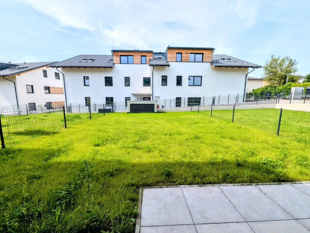 Großzügige 4 Zimmer Erstbezugs-Garten-Wohnung im Ortszentrum von Hallwang! - Bild 1