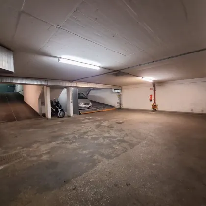 Tiefgaragenplatz (Duplex = Stapelparkplatz) in ruhiger, zentraler Lage des 3. Bezirks - Bild 2