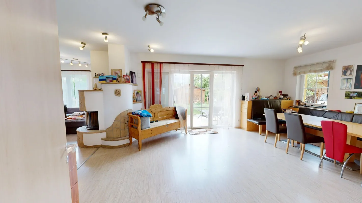 SELBSTVERSORGERHAUS – Unabhängig leben, entspannt wohnen. Traumhaus mit eigener Stromversorgung, Pool & durchdachter Ausstattung in Wiener Neustadt - Bild 1