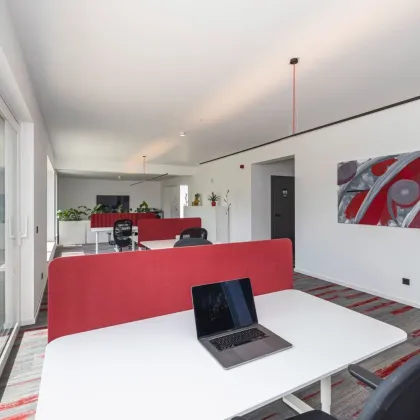 Moderne Bürohaus bzw. Praxisgemeinschaft mit Topausstattung auf Eigengrund - Bild 3