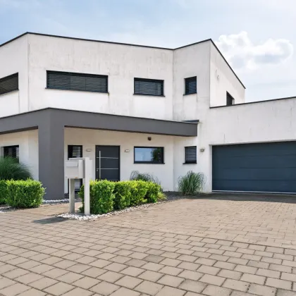 Großzügiges Traumhaus in idyllischer Lage – barrierefrei & energieeffizient - Bild 2