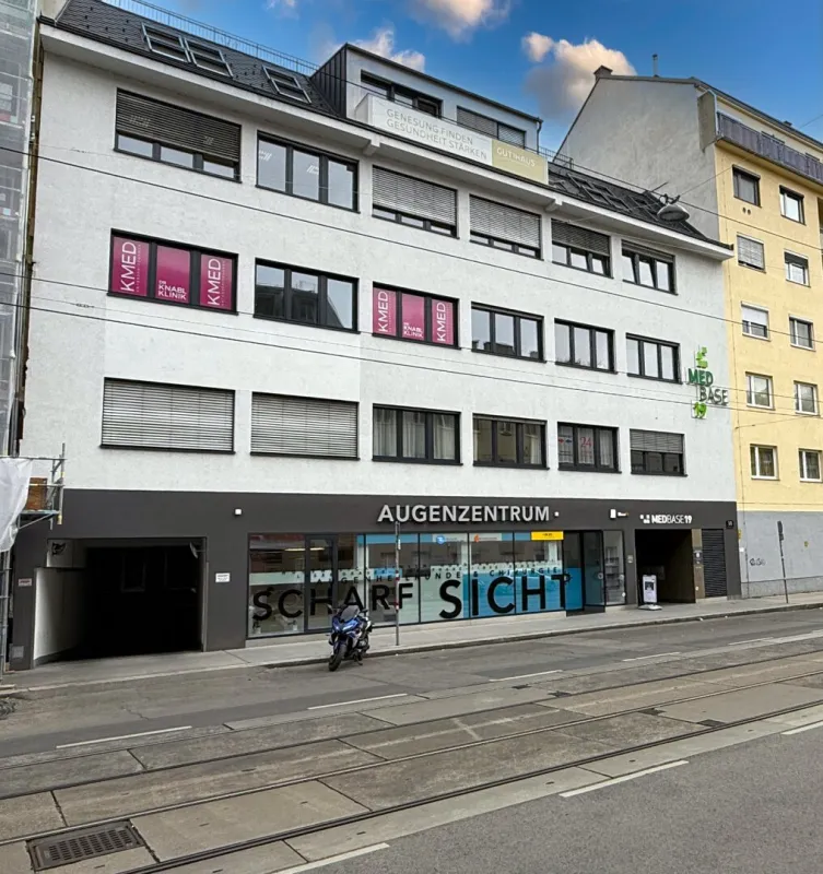 Ordinationsräume im MEDBASE19 mit BALKON I vis-à-vis PRIVATKLINIK Döbling I U6 & U4 und D-Wagen - Bild 1