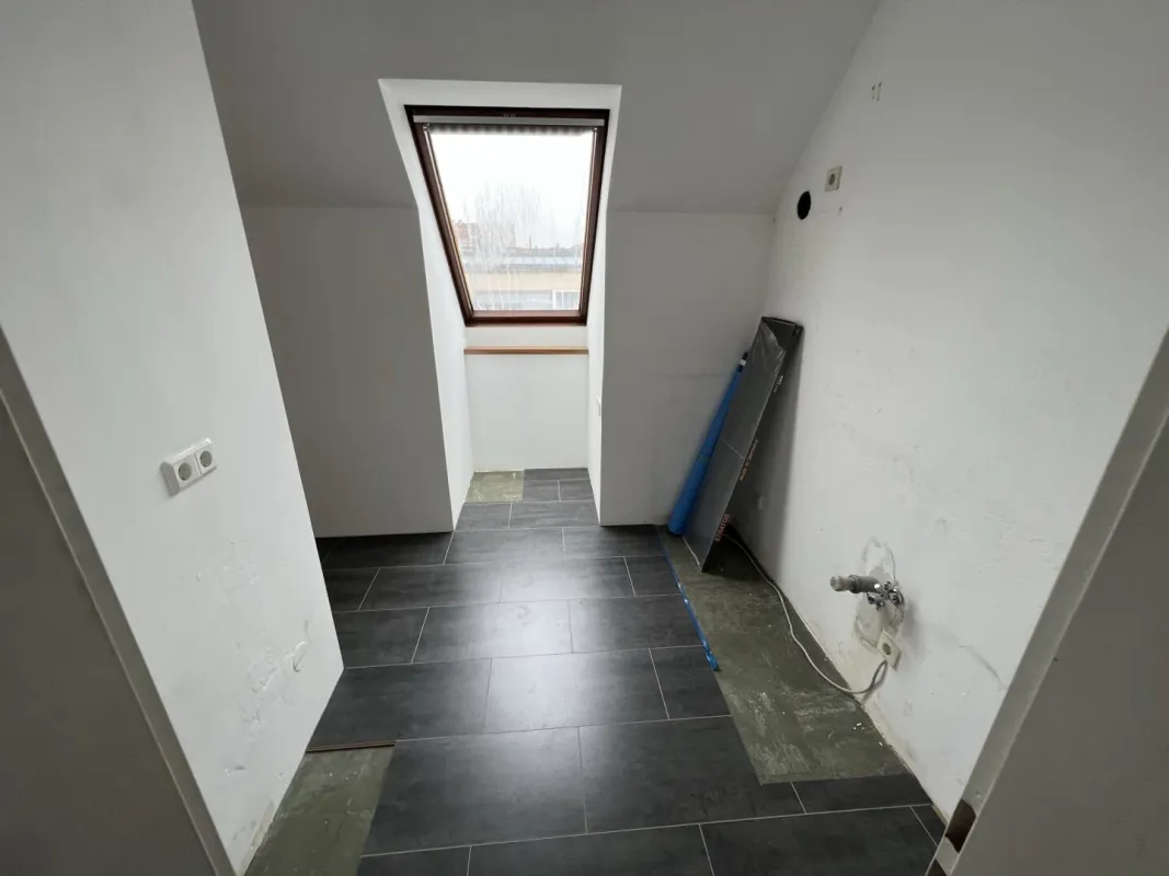 Dachgeschoßwohnung in Horn - Bild 1