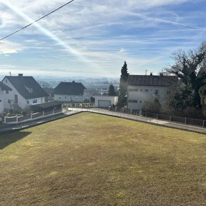 Traumhaftes Baugrundstück mit Fernsicht bis in die Berge - Ihr exklusives Zuhause, welches wir für Sie planen! - Bild 2