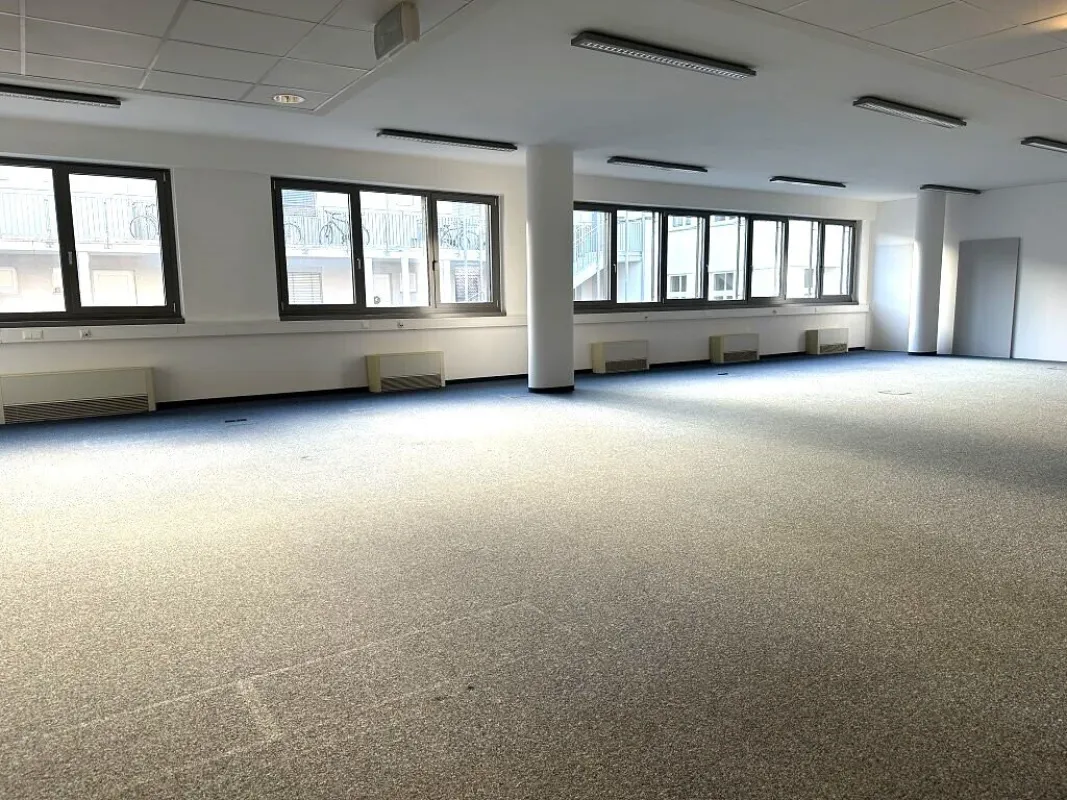 KLIMATISIERTES 266 m2 Büro oder Kanzlei, 4 Zimmer, weiter teilbar, Teeküche, Nebenräume, Siebenbrunnengasse - Zentagasse - Bild 1