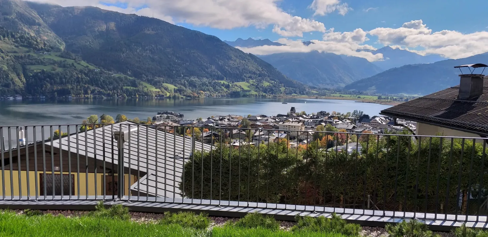 3-Zimmer-Luxus-Wohnung mit Garten und traumhaftem Seeblick in Zell am See - Bild 1