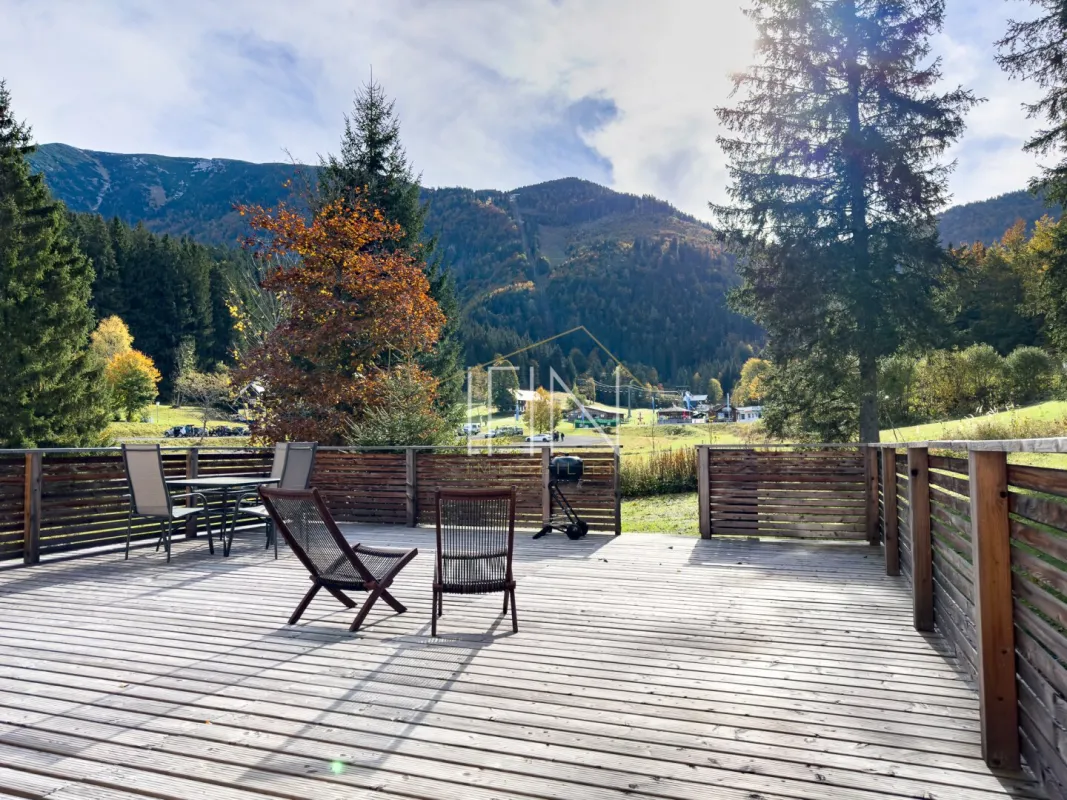PRIVATE Lodges - TOP 5 - "Family Lodge" - Bild 1
