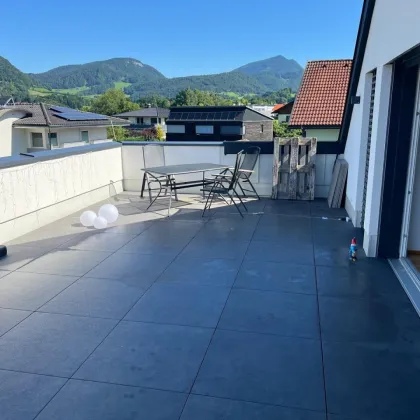 Adnet-Alleine im Dachgeschoss-Hochwertige Wohnung mit Traumblick und XXL-Terrasse - Bild 2