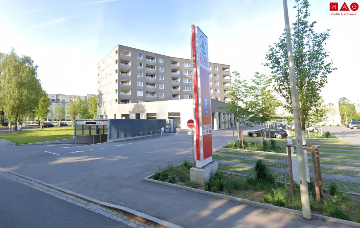 Sicherer heller Tiefgaragenstellplatz (Wallbox für E-Auto optional), direkt unter dem Einkaufszentrum Forum OED und dem ÄRZTEZENTRUM OED! - Bild 1