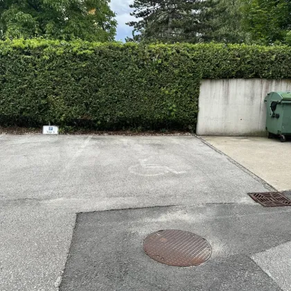 extra breiter Außenstellplatz in gefragter Wohnlage zu verkaufen– sofort verfügbar - Bild 2