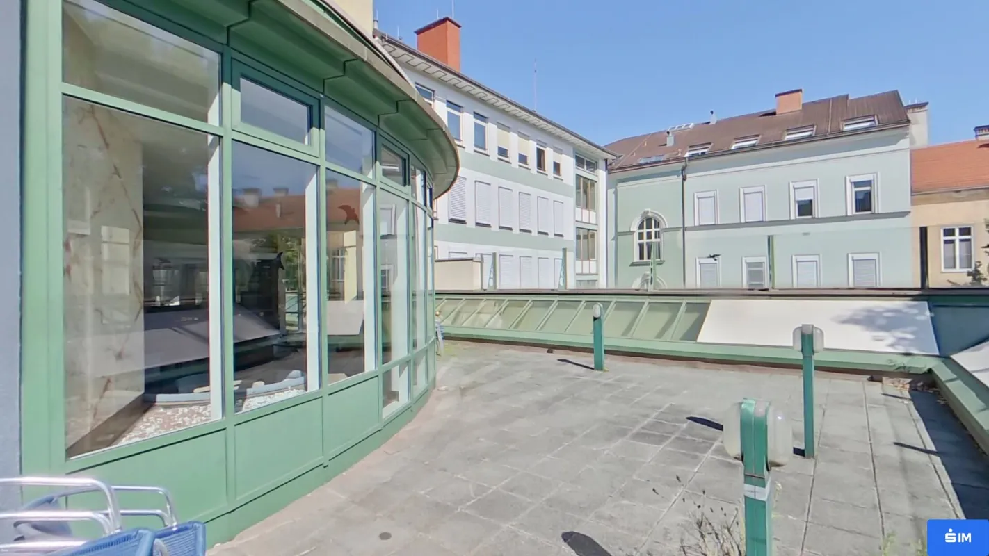 Gastronomiefläche im 1. OG mit großzügiger Terrasse - Bild 1