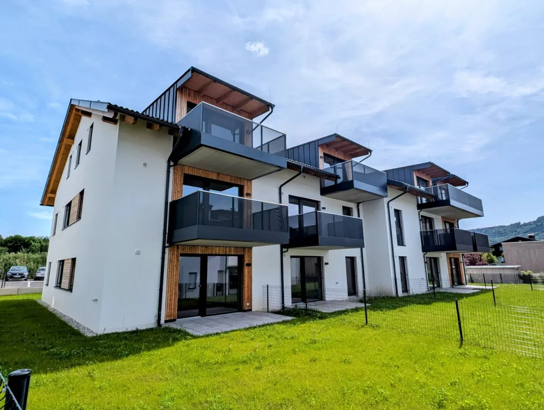 Ortszentrum Hallwang: Gemütliche 3 Zimmer Erstbezugs-Wohnung mit großem Garten! - Bild 1
