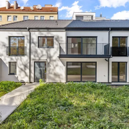 SANIERTES HAUS + 140m² SÜD-GARTEN | 5 MIN vom BHF MEIDLING (U6/S-Bahn) | LUFTWÄRMEPUMPE | RUHELAGE | NUTZUNGSRECHT 250m² Grünfläche - Bild 2