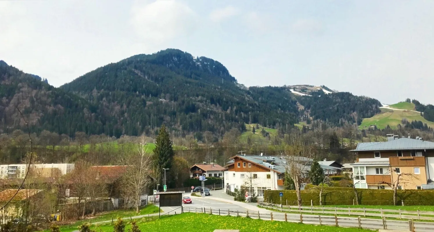 ++RARITÄT in Kitzbühel++ SONNIGE WOHNUNG auch als FERIEN-APPARTEMENT mit traum Bergblick!  Fitnessraum/Sauna, 1 Stellplatz! (Mietkauf möglich) - Bild 1