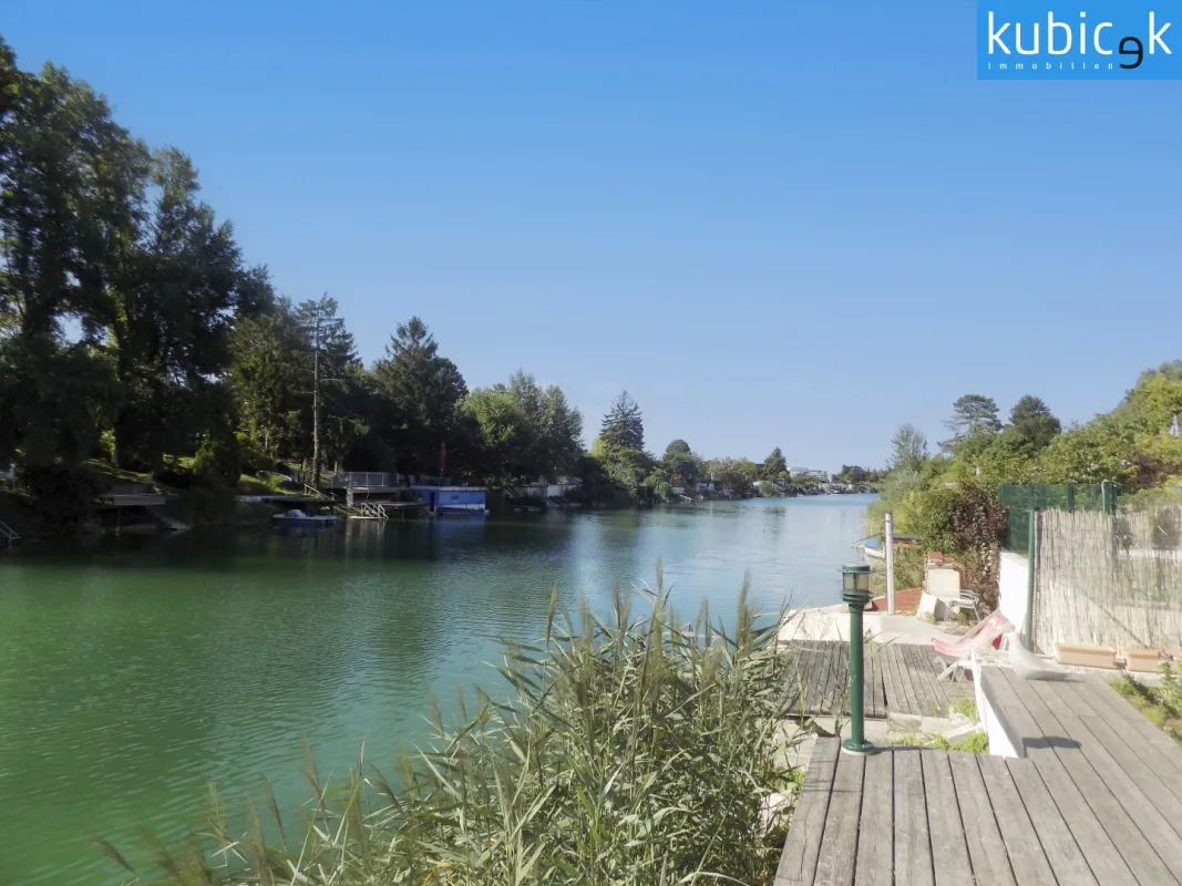 Moderner Sommer-Badebungalow mit direktem Wasserzugang auf Pachtgrund - Bild 1