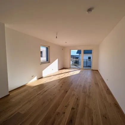 Ortszentrum Hallwang: Gemütliche 3 Zimmer Erstbezugs-Wohnung mit Balkon! - Bild 2