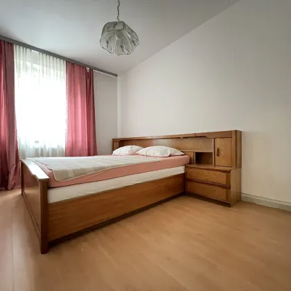 Zentrales Wohnen im Grünen - Gepflegte 2-Zimmer-Erdgeschosswohnung - Bild 3