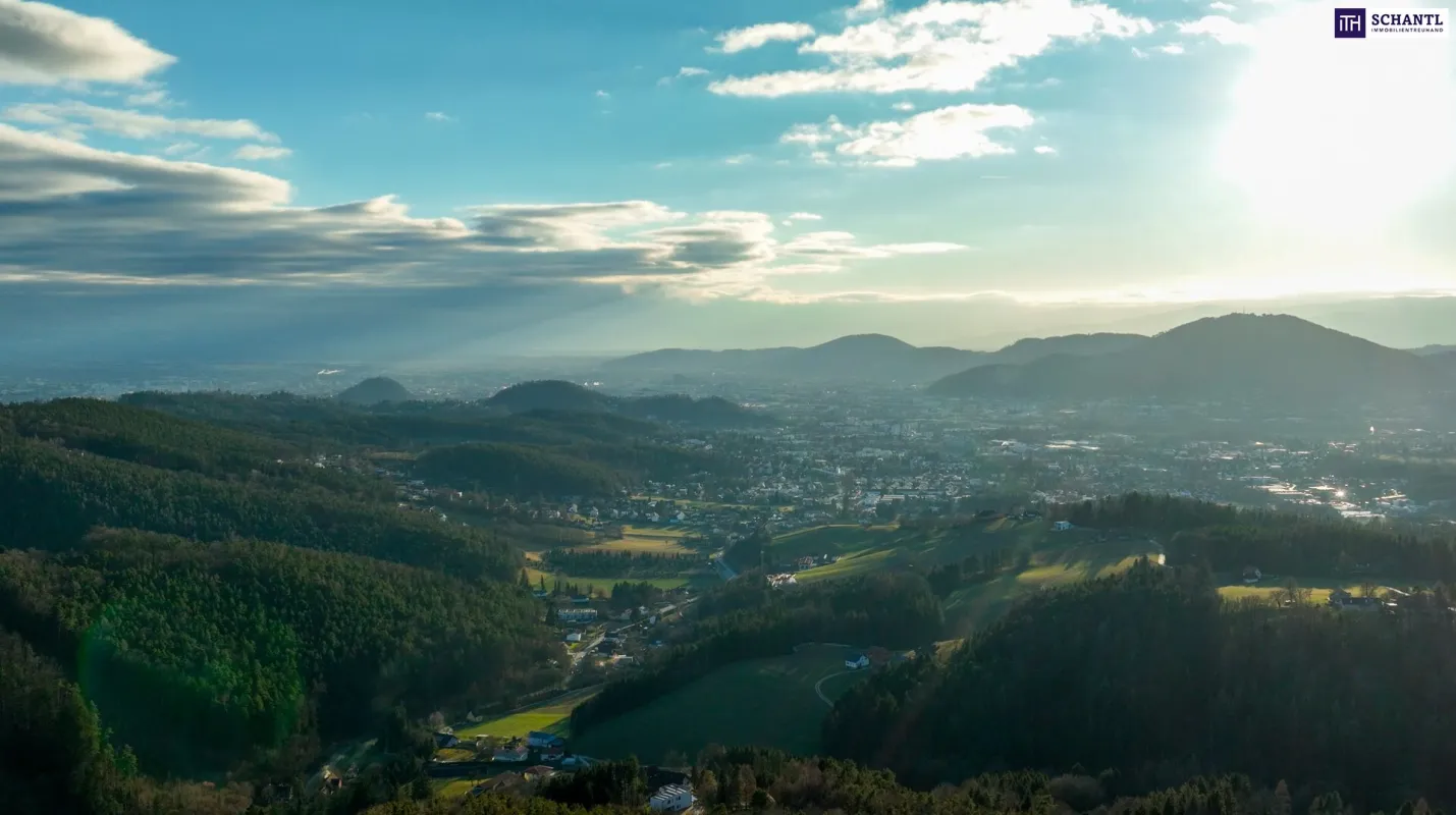 ATEMBERAUBENDER AUSBLICK! IHRE GÄSTE WERDEN NACH DIESEM AUSBLICK NICHT MEHR GEHEN WOLLEN! Verwirklichen Sie sich Ihren Traum vom Wunsch-Eigenheim auf diesem einmaligen Grundstück! NICHT VERPASSEN! - Bild 1