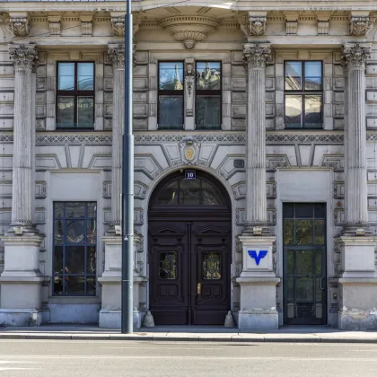 Die Nummer Eins im Ersten! 1.077 m² Bürofläche im prestigeträchtigen Jahrhundertwendehaus! Klimatisiert! Nähe U2 Schottentor! - Bild 2