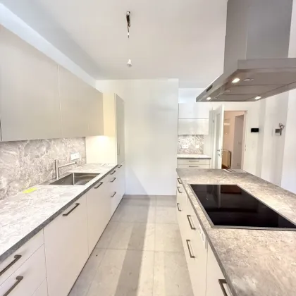 Alles Neu! Herrliche 4 Zimmer Wohnung mit Gartenmitbenutzung in privater Atmosphäre! - Bild 3