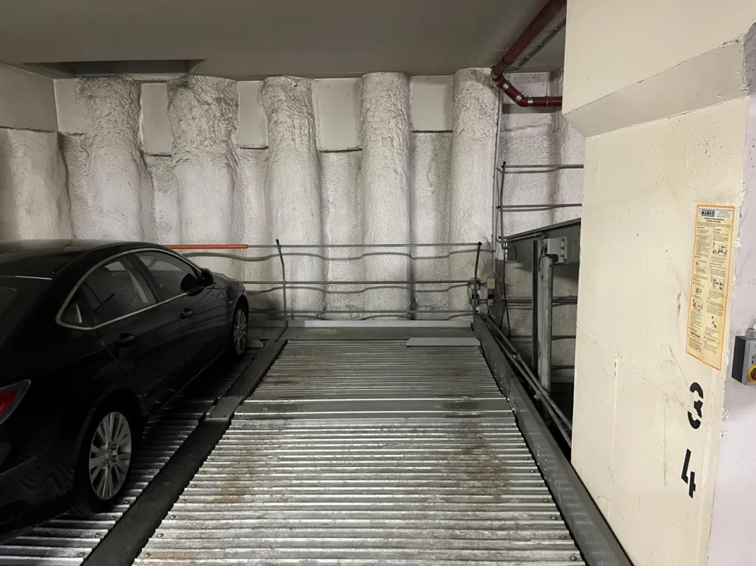 Lazarettgasse - Garagenplatz unbefristet zu vermieten - Bild 1