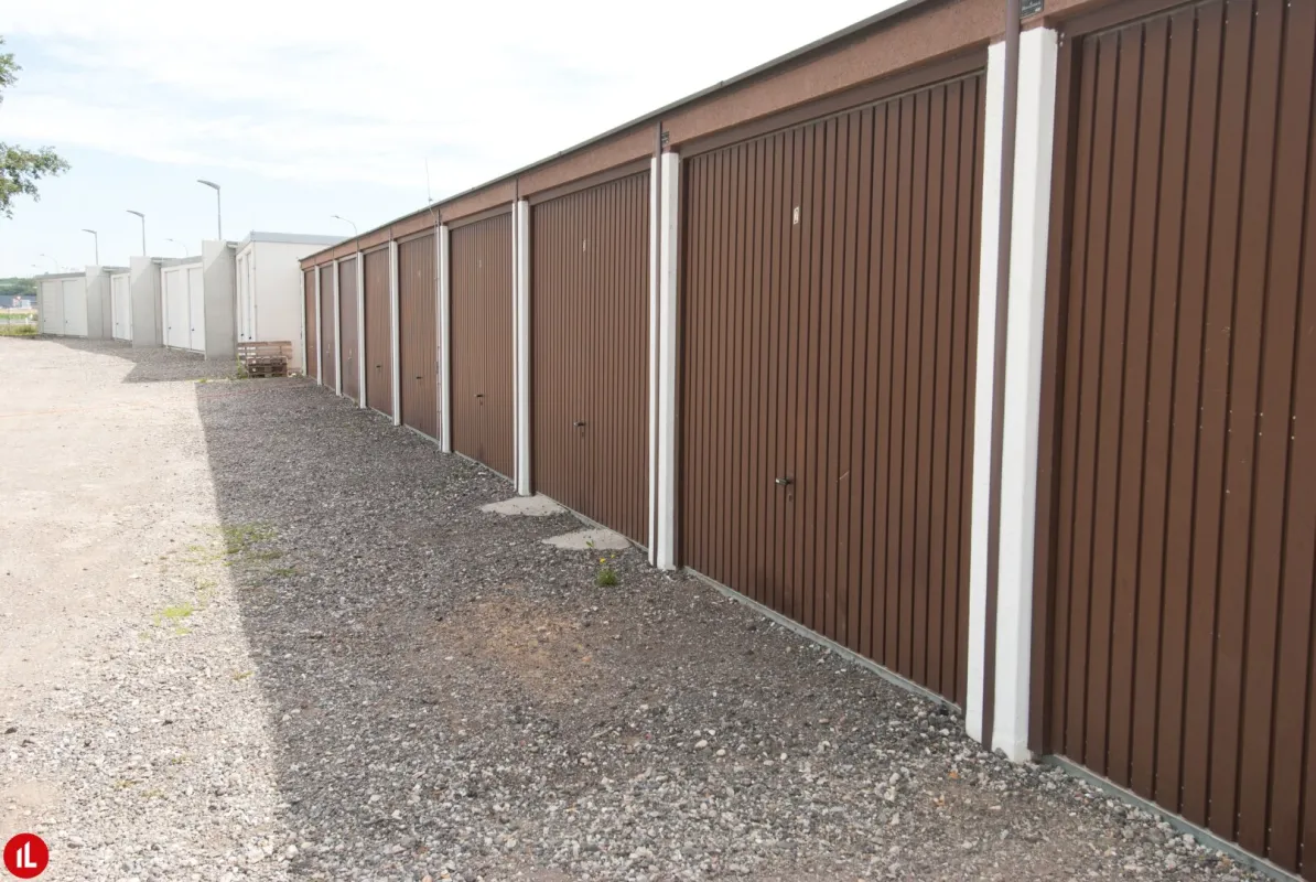 Margarethen am Moos | günstige Garagenbox sofort zu mieten | ideales Lager um € 159,00! - Bild 1