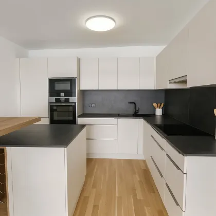 PANORAMABLICK - 3 ZIMMER - ca. 86m² gew. NFL - 6. Liftstock - Balkon - Sauna - Garage - Naherholung WIENER BERG - zukünftige U5-Station - Bild 2