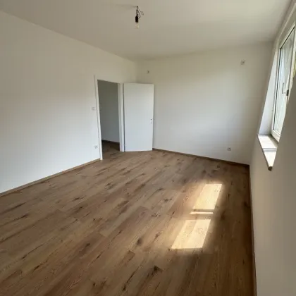 Sofort verfügbar - helle 2-Zimmer-Wohnung mit idealer Raumaufteilung - Bild 2
