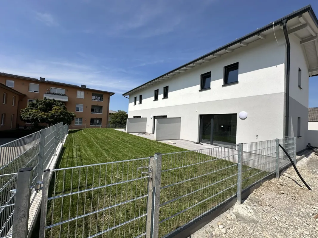 TOP 1 I Neubau-Erstbezug I Wunderschönes Eckreihenhaus zur Miete - Bild 1