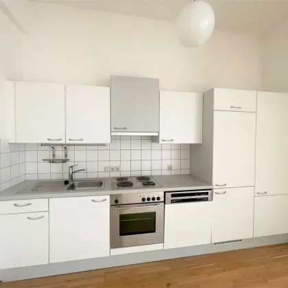 +++ WG-TRAUM +++ Schöne 3-Zimmer-Wohnung in zentraler Lage - Bild 2