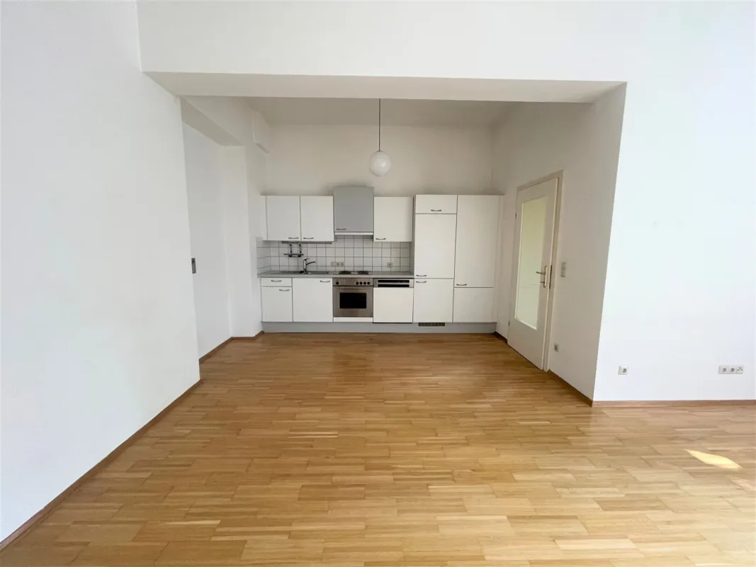 +++ WG-TRAUM +++ Schöne 3-Zimmer-Wohnung in zentraler Lage - Bild 1