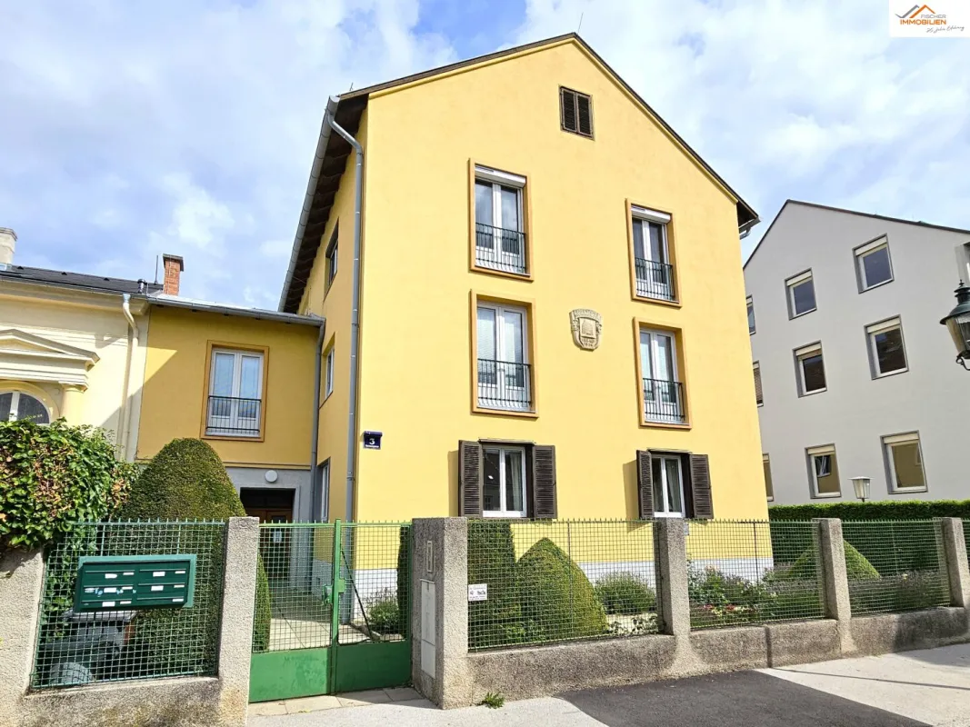 Charmante Altbauwohnung in bester Lage - Baden - Bild 1